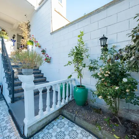 Solomon's Mansion ホテル