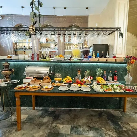 Solomon's Mansion Hotel