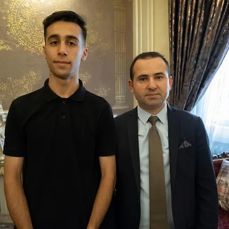 Hotel Solomon's Mansion