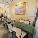 فندق Solomon's Mansion 3*