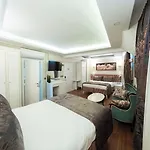 فندق Solomon's Mansion