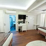 Solomon's Mansion
