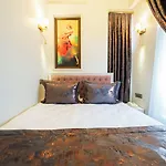 Solomon's Mansion 3* איסטמבול