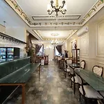 Solomon's Mansion فندق