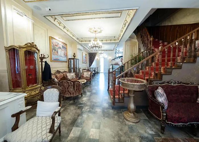 Hotel Solomon's Mansion