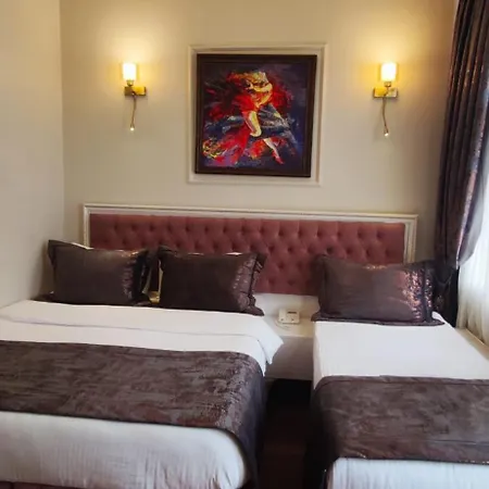 Solomon's Mansion Hotel